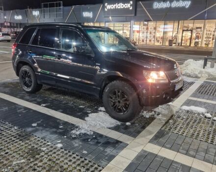 Черный Сузуки Гранд Витара, объемом двигателя 2 л и пробегом 220 тыс. км за 3700 $, фото 1 на Automoto.ua