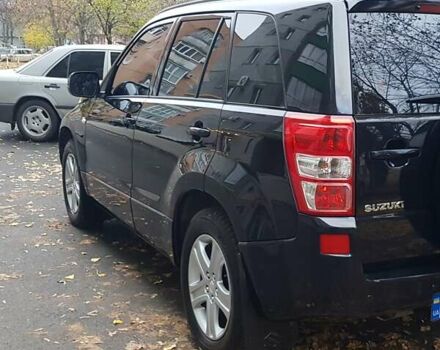 Черный Сузуки Гранд Витара, объемом двигателя 2 л и пробегом 235 тыс. км за 7300 $, фото 1 на Automoto.ua