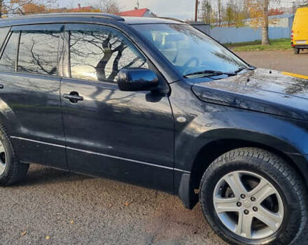 Чорний Сузукі Гранд Вітара, об'ємом двигуна 2 л та пробігом 245 тис. км за 5500 $, фото 1 на Automoto.ua