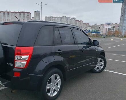 Чорний Сузукі Гранд Вітара, об'ємом двигуна 2 л та пробігом 251 тис. км за 7000 $, фото 2 на Automoto.ua