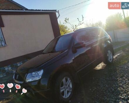 Чорний Сузукі Гранд Вітара, об'ємом двигуна 2 л та пробігом 215 тис. км за 8000 $, фото 7 на Automoto.ua