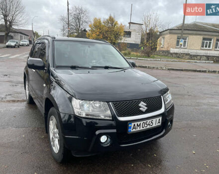 Черный Сузуки Гранд Витара, объемом двигателя 2 л и пробегом 290 тыс. км за 6200 $, фото 1 на Automoto.ua