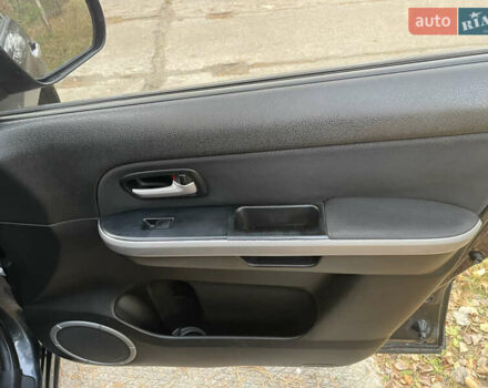 Черный Сузуки Гранд Витара, объемом двигателя 2 л и пробегом 290 тыс. км за 6200 $, фото 12 на Automoto.ua