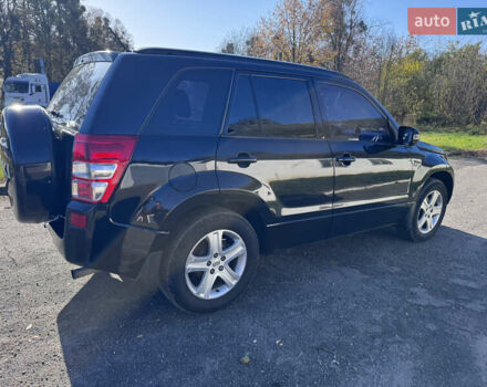 Черный Сузуки Гранд Витара, объемом двигателя 2 л и пробегом 230 тыс. км за 6800 $, фото 3 на Automoto.ua