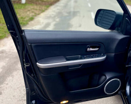 Черный Сузуки Гранд Витара, объемом двигателя 2.7 л и пробегом 255 тыс. км за 5900 $, фото 17 на Automoto.ua