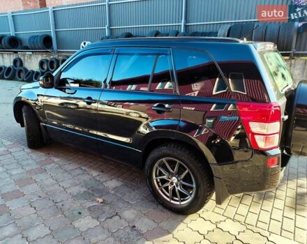 Черный Сузуки Гранд Витара, объемом двигателя 2 л и пробегом 173 тыс. км за 6500 $, фото 1 на Automoto.ua
