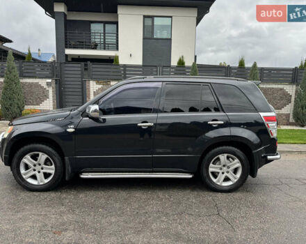 Черный Сузуки Гранд Витара, объемом двигателя 2.74 л и пробегом 310 тыс. км за 7500 $, фото 3 на Automoto.ua
