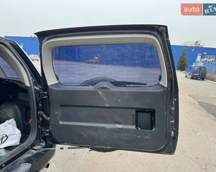 Черный Сузуки Гранд Витара, объемом двигателя 2 л и пробегом 190 тыс. км за 5999 $, фото 11 на Automoto.ua