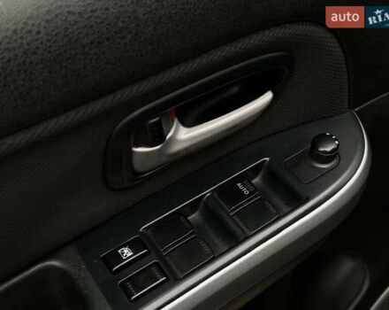 Черный Сузуки Гранд Витара, объемом двигателя 2 л и пробегом 212 тыс. км за 6700 $, фото 18 на Automoto.ua