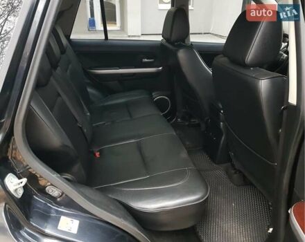 Черный Сузуки Гранд Витара, объемом двигателя 2 л и пробегом 235 тыс. км за 7300 $, фото 5 на Automoto.ua