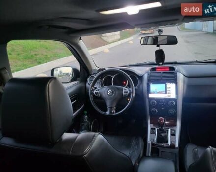 Черный Сузуки Гранд Витара, объемом двигателя 1.9 л и пробегом 250 тыс. км за 4500 $, фото 1 на Automoto.ua