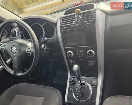 Чорний Сузукі Гранд Вітара, об'ємом двигуна 2 л та пробігом 237 тис. км за 8500 $, фото 12 на Automoto.ua