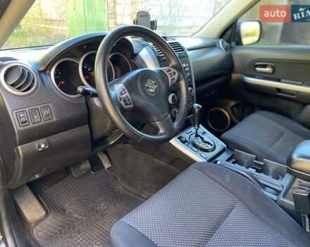 Сузуки Гранд Витара 2007 в Николаеве на Automoto.ua Черный Сузуки Гранд Витара, объемом двигателя 2 л и пробегом 198 тыс. км за 6500 $, фото 7 на Automoto.ua