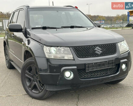 Черный Сузуки Гранд Витара, объемом двигателя 2 л и пробегом 212 тыс. км за 6700 $, фото 4 на Automoto.ua