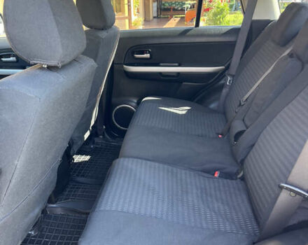 Чорний Сузукі Гранд Вітара, об'ємом двигуна 2 л та пробігом 260 тис. км за 7900 $, фото 19 на Automoto.ua