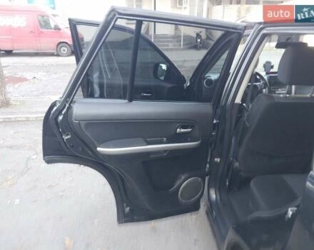 Чорний Сузукі Гранд Вітара, об'ємом двигуна 2 л та пробігом 216 тис. км за 6500 $, фото 18 на Automoto.ua