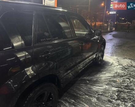 Черный Сузуки Гранд Витара, объемом двигателя 2 л и пробегом 177 тыс. км за 6600 $, фото 2 на Automoto.ua