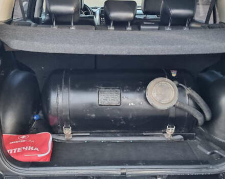 Чорний Сузукі Гранд Вітара, об'ємом двигуна 2 л та пробігом 245 тис. км за 5450 $, фото 16 на Automoto.ua