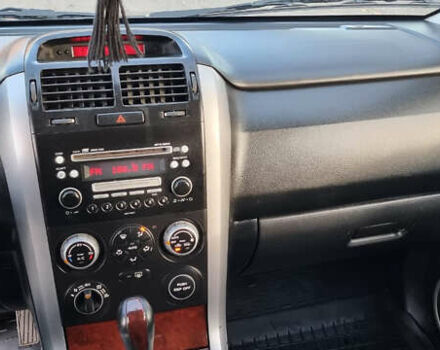 Чорний Сузукі Гранд Вітара, об'ємом двигуна 2 л та пробігом 245 тис. км за 5450 $, фото 9 на Automoto.ua