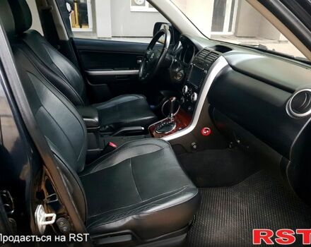 Черный Сузуки Гранд Витара, объемом двигателя 2 л и пробегом 235 тыс. км за 7500 $, фото 4 на Automoto.ua