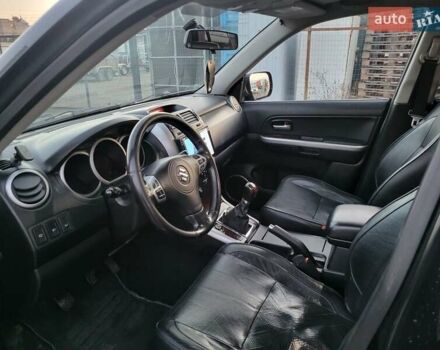 Черный Сузуки Гранд Витара, объемом двигателя 1.9 л и пробегом 250 тыс. км за 4500 $, фото 6 на Automoto.ua