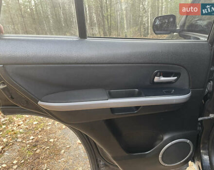 Черный Сузуки Гранд Витара, объемом двигателя 2 л и пробегом 290 тыс. км за 6200 $, фото 11 на Automoto.ua