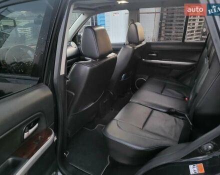 Черный Сузуки Гранд Витара, объемом двигателя 1.9 л и пробегом 250 тыс. км за 4500 $, фото 4 на Automoto.ua