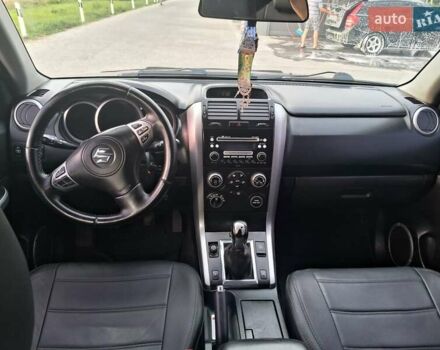 Чорний Сузукі Гранд Вітара, об'ємом двигуна 2 л та пробігом 255 тис. км за 6900 $, фото 11 на Automoto.ua