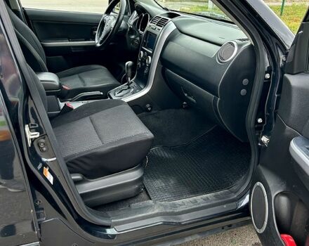 Черный Сузуки Гранд Витара, объемом двигателя 2 л и пробегом 170 тыс. км за 6900 $, фото 4 на Automoto.ua