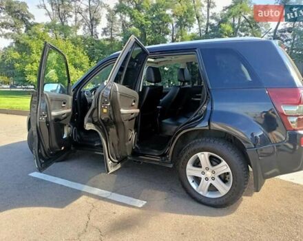 Чорний Сузукі Гранд Вітара, об'ємом двигуна 2.7 л та пробігом 266 тис. км за 9100 $, фото 2 на Automoto.ua