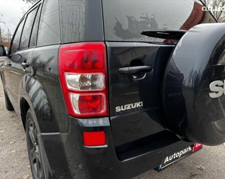 Чорний Сузукі Гранд Вітара, об'ємом двигуна 2 л та пробігом 238 тис. км за 8790 $, фото 12 на Automoto.ua