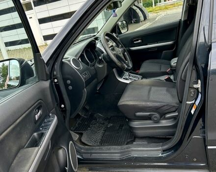 Черный Сузуки Гранд Витара, объемом двигателя 2 л и пробегом 170 тыс. км за 6900 $, фото 3 на Automoto.ua