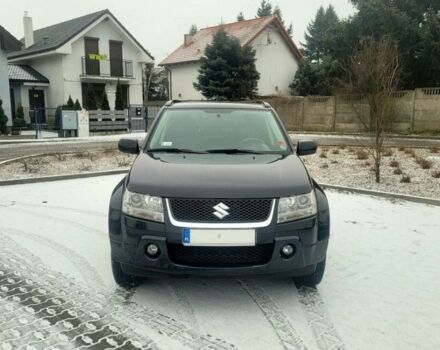 Чорний Сузукі Гранд Вітара, об'ємом двигуна 2.2 л та пробігом 234 тис. км за 3200 $, фото 4 на Automoto.ua