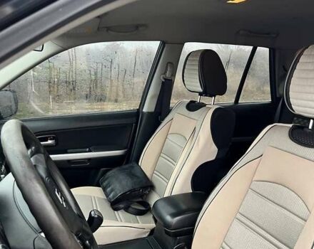 Черный Сузуки Гранд Витара, объемом двигателя 2.39 л и пробегом 289 тыс. км за 9500 $, фото 12 на Automoto.ua