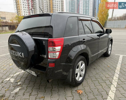 Чорний Сузукі Гранд Вітара, об'ємом двигуна 2.4 л та пробігом 135 тис. км за 8100 $, фото 3 на Automoto.ua