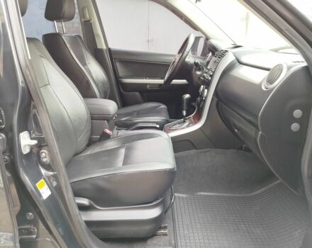 Черный Сузуки Гранд Витара, объемом двигателя 2 л и пробегом 210 тыс. км за 7900 $, фото 18 на Automoto.ua