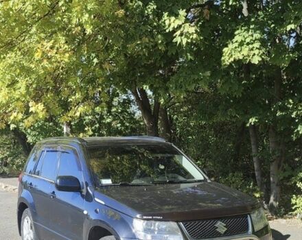 Чорний Сузукі Гранд Вітара, об'ємом двигуна 2 л та пробігом 147 тис. км за 8000 $, фото 1 на Automoto.ua