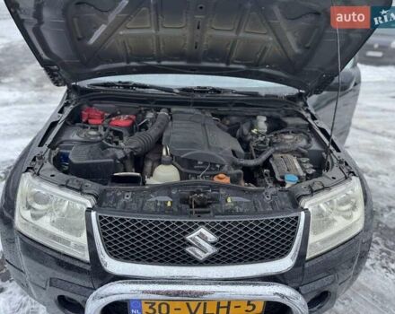 Чорний Сузукі Гранд Вітара, об'ємом двигуна 1.9 л та пробігом 281 тис. км за 4550 $, фото 4 на Automoto.ua