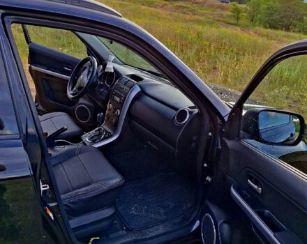 Черный Сузуки Гранд Витара, объемом двигателя 2 л и пробегом 156 тыс. км за 7800 $, фото 10 на Automoto.ua