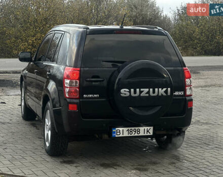 Черный Сузуки Гранд Витара, объемом двигателя 2 л и пробегом 235 тыс. км за 10500 $, фото 4 на Automoto.ua