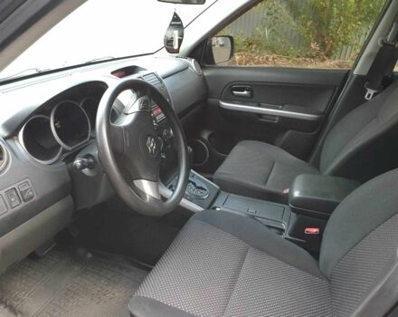 Чорний Сузукі Гранд Вітара, об'ємом двигуна 2 л та пробігом 217 тис. км за 7500 $, фото 5 на Automoto.ua