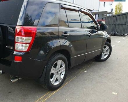 Чорний Сузукі Гранд Вітара, об'ємом двигуна 2 л та пробігом 217 тис. км за 7500 $, фото 3 на Automoto.ua