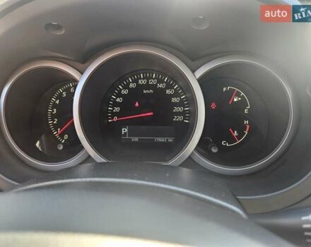 Черный Сузуки Гранд Витара, объемом двигателя 2.4 л и пробегом 175 тыс. км за 11500 $, фото 17 на Automoto.ua