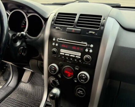 Чорний Сузукі Гранд Вітара, об'ємом двигуна 2.39 л та пробігом 198 тис. км за 7900 $, фото 14 на Automoto.ua