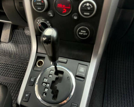 Чорний Сузукі Гранд Вітара, об'ємом двигуна 2.39 л та пробігом 198 тис. км за 7900 $, фото 13 на Automoto.ua