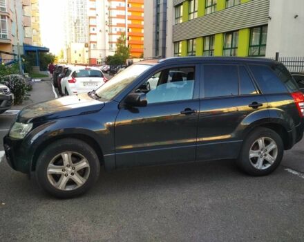 Черный Сузуки Гранд Витара, объемом двигателя 2 л и пробегом 245 тыс. км за 7300 $, фото 1 на Automoto.ua