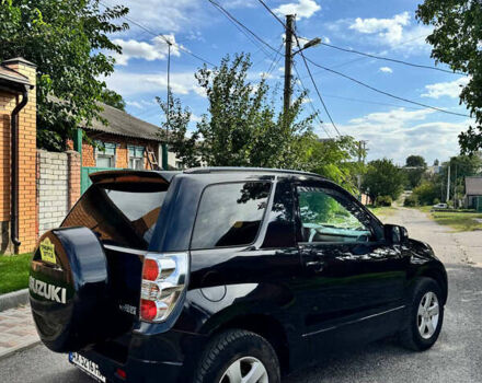 Чорний Сузукі Гранд Вітара, об'ємом двигуна 2.4 л та пробігом 170 тис. км за 8800 $, фото 4 на Automoto.ua