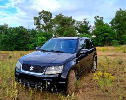 Черный Сузуки Гранд Витара, объемом двигателя 2 л и пробегом 156 тыс. км за 7800 $, фото 3 на Automoto.ua