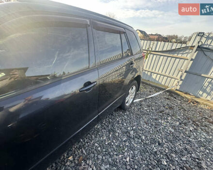 Черный Сузуки Гранд Витара, объемом двигателя 2 л и пробегом 240 тыс. км за 2900 $, фото 2 на Automoto.ua