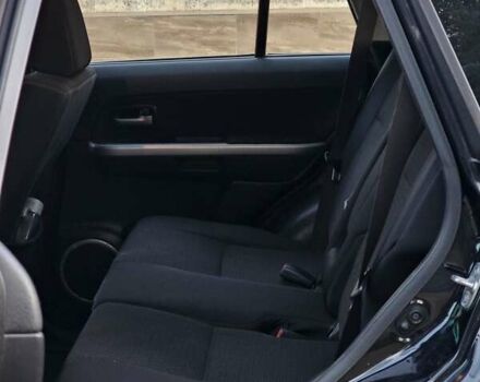 Черный Сузуки Гранд Витара, объемом двигателя 2 л и пробегом 170 тыс. км за 10000 $, фото 12 на Automoto.ua